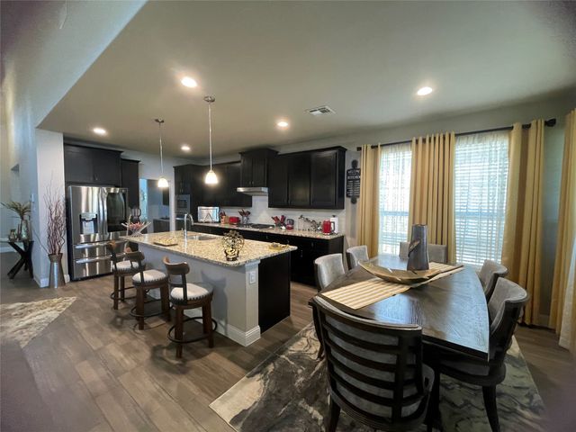 1100 Whispering Hill Drive, Mansfield, TX 76063