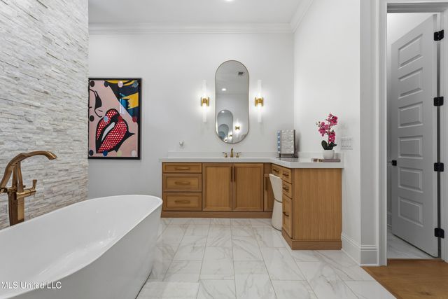 699 Savannah Estates Boulevard, Biloxi, MS 39532