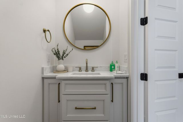 699 Savannah Estates Boulevard, Biloxi, MS 39532