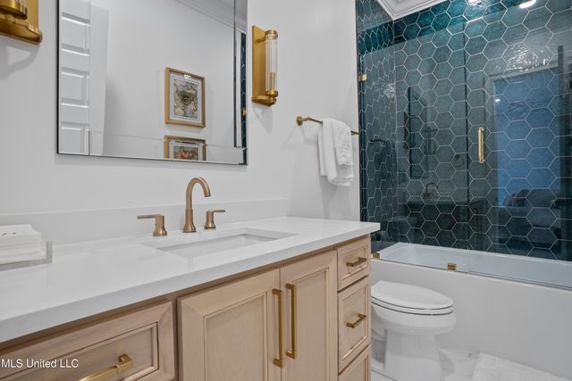 699 Savannah Estates Boulevard, Biloxi, MS 39532