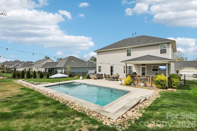 11832 Glenwood Drive, Locust, NC 28097