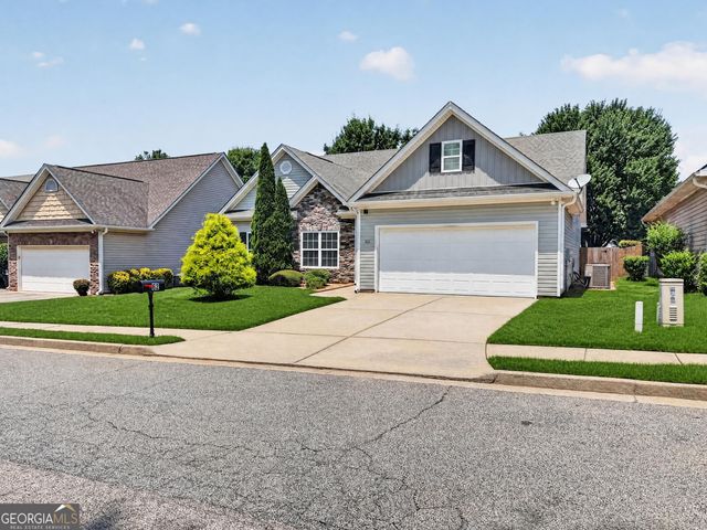 62 Village Park Drive, Newnan, GA 30265