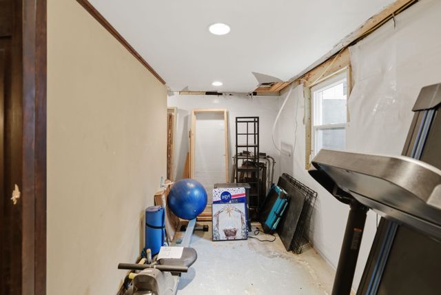 426 S Belmont St, Wichita, KS 67218