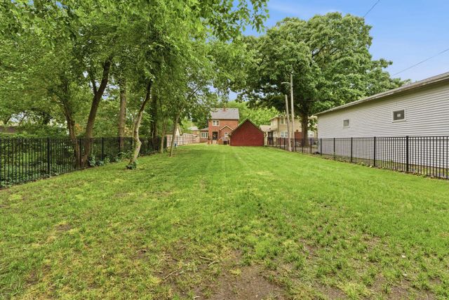 426 S Belmont St, Wichita, KS 67218