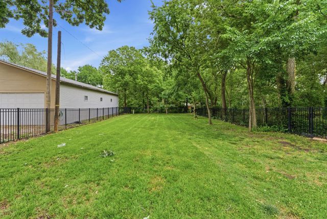 426 S Belmont St, Wichita, KS 67218
