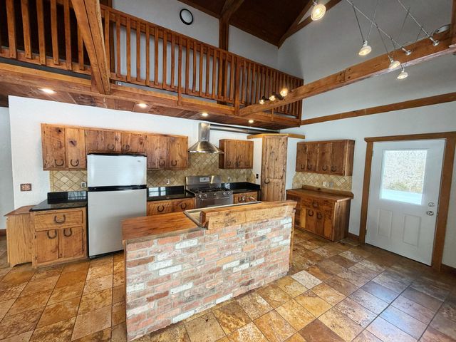 3095 State Highway O, Highlandville, MO 65669