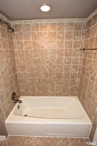 2824 Grape Road, Mishawaka, IN 46545