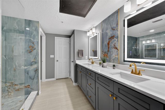 2010 E PALM AVENUE 14304, Tampa, FL 33605