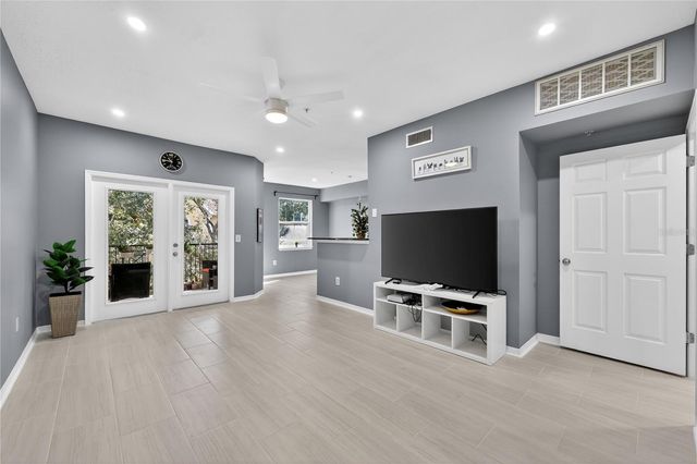 2010 E PALM AVENUE 14304, Tampa, FL 33605