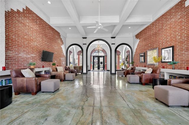 2010 E PALM AVENUE 14304, Tampa, FL 33605