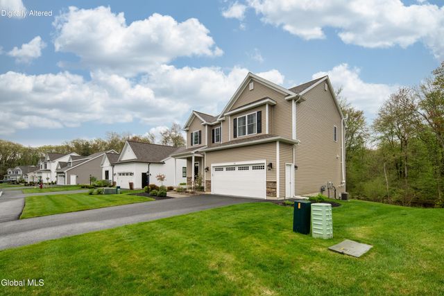 22 Wellington Court, Clifton Park, NY 12065