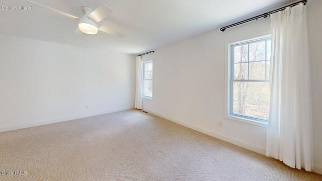 22 Wellington Court, Clifton Park, NY 12065