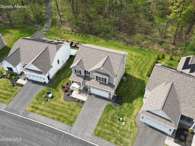 22 Wellington Court, Clifton Park, NY 12065