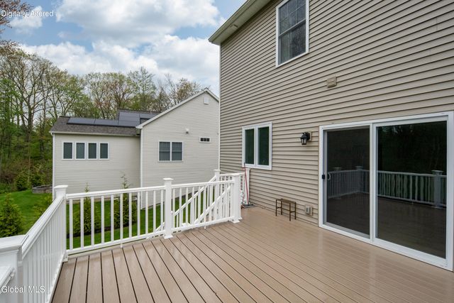 22 Wellington Court, Clifton Park, NY 12065