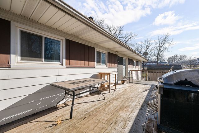 1929 5th Street, East Moline, IL 61244