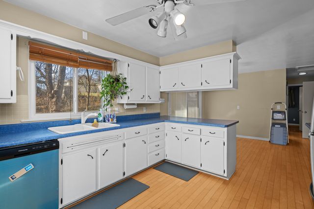 1929 5th Street, East Moline, IL 61244