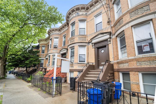 60-77 69th Avenue, Ridgewood, NY 11385
