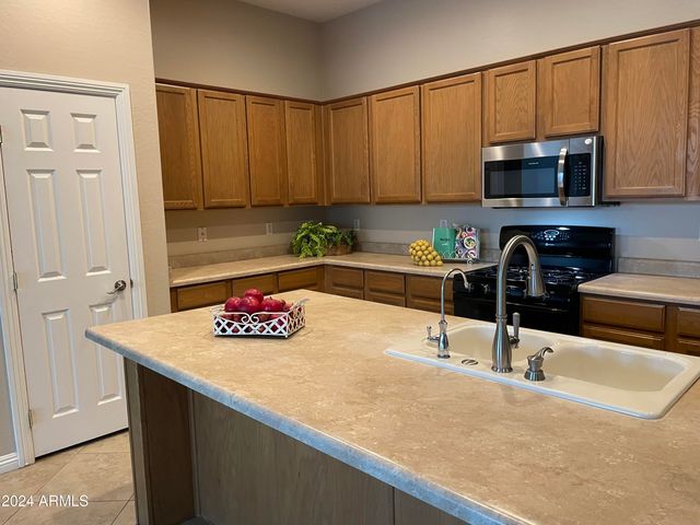 1967 E GLACIER Place, Chandler, AZ 85249