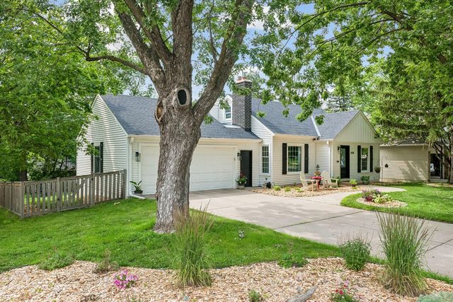 5636 Abbott Avenue S, Edina, MN 55410