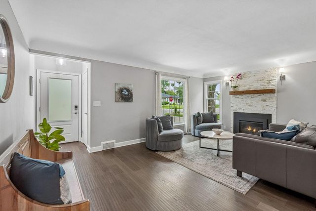 5636 Abbott Avenue S, Edina, MN 55410