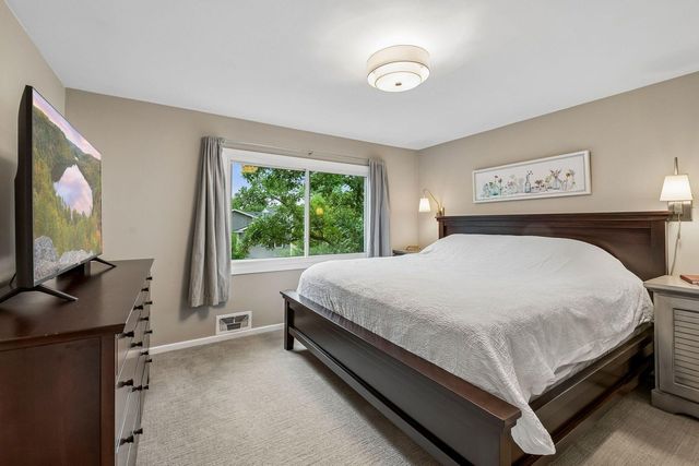 5636 Abbott Avenue S, Edina, MN 55410