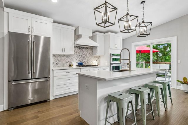 5636 Abbott Avenue S, Edina, MN 55410