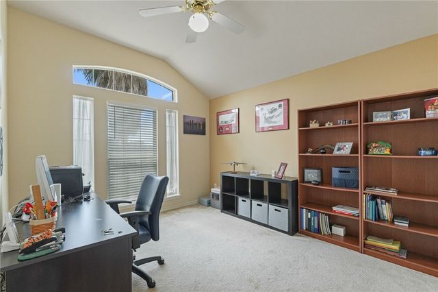 6726 Dungeoness Dr, Corpus Christi, TX 78414