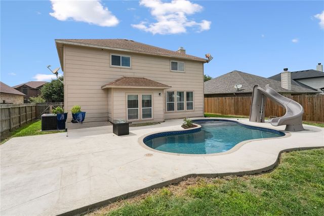 6726 Dungeoness Dr, Corpus Christi, TX 78414