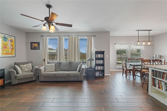 6726 Dungeoness Dr, Corpus Christi, TX 78414