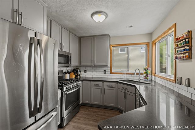 3640 Elderberry Drive, Kentwood, MI 49512