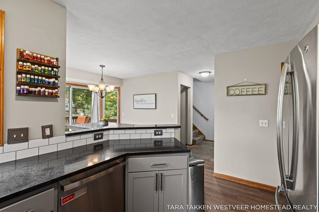 3640 Elderberry Drive, Kentwood, MI 49512