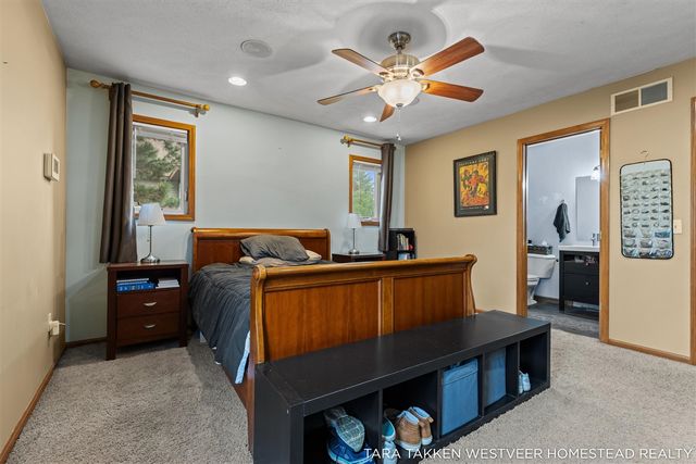 3640 Elderberry Drive, Kentwood, MI 49512