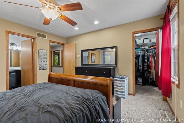 3640 Elderberry Drive, Kentwood, MI 49512