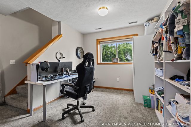 3640 Elderberry Drive, Kentwood, MI 49512