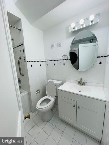 338 MAYPOLE RD, Upper Darby, PA 19082