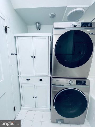 338 MAYPOLE RD, Upper Darby, PA 19082