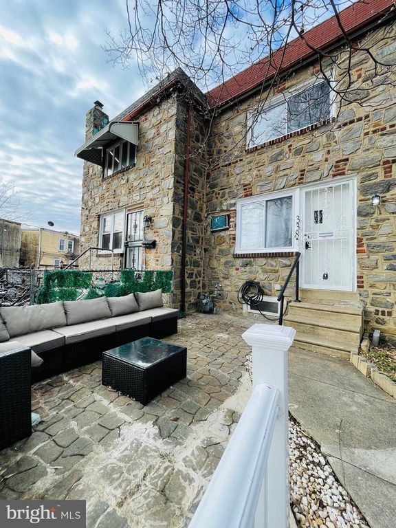 338 MAYPOLE RD, Upper Darby, PA 19082