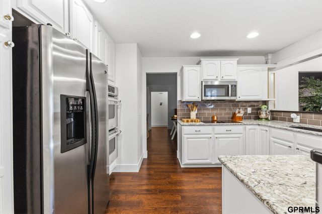 14124 Lillian Circle, Omaha, NE 68138