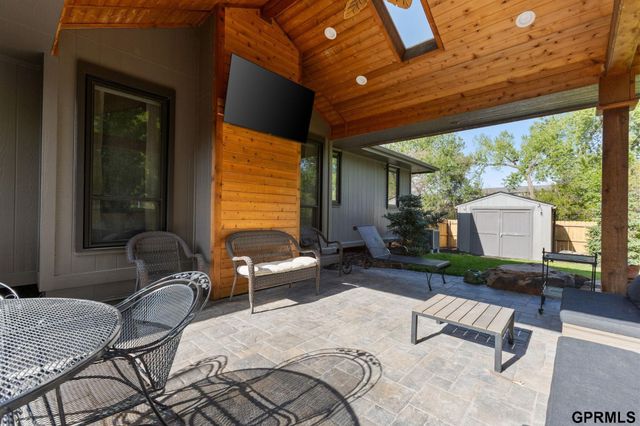 14124 Lillian Circle, Omaha, NE 68138