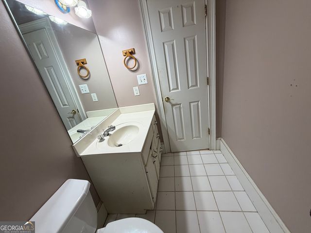 5301 NE Holly Brooke Lane, Loganville, GA 30052