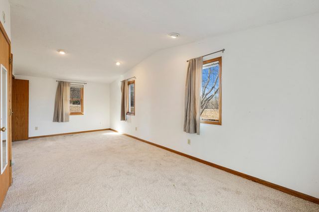 8586 Jason Avenue NE, Monticello, MN 55362