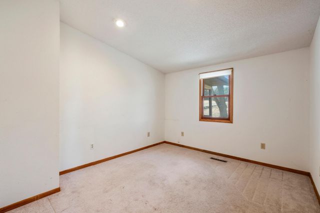 8586 Jason Avenue NE, Monticello, MN 55362