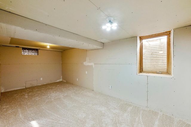 8586 Jason Avenue NE, Monticello, MN 55362