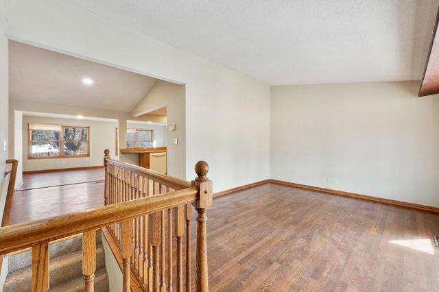 8586 Jason Avenue NE, Monticello, MN 55362