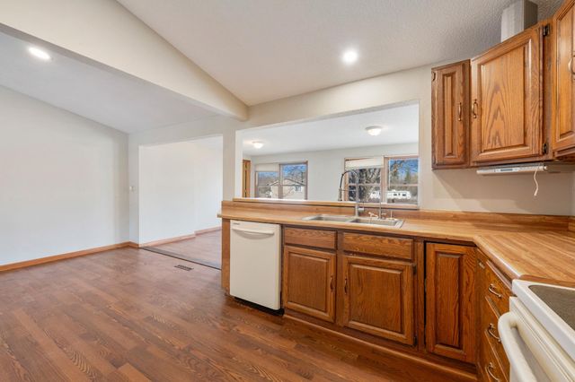 8586 Jason Avenue NE, Monticello, MN 55362