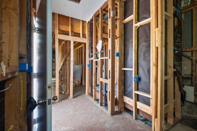 221 W Hillcrest Boulevard, Inglewood, CA 90301