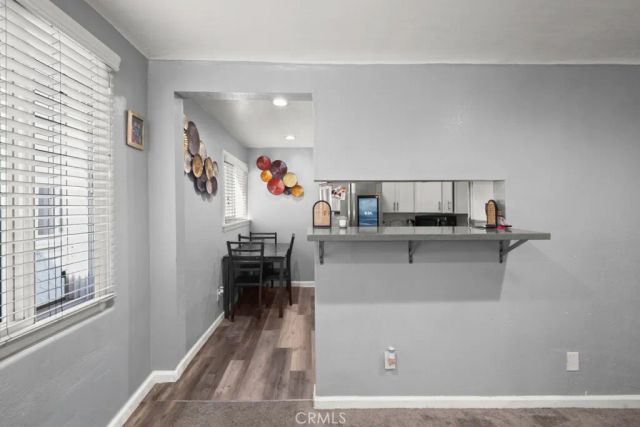 221 W Hillcrest Boulevard, Inglewood, CA 90301