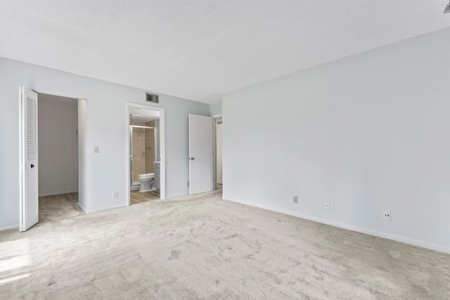 2702 SW Matheson Avenue 113-H1, Palm City, FL 34990