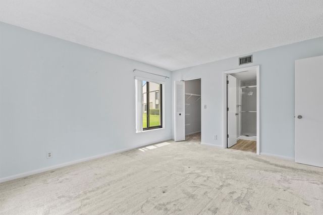 2702 SW Matheson Avenue 113-H1, Palm City, FL 34990