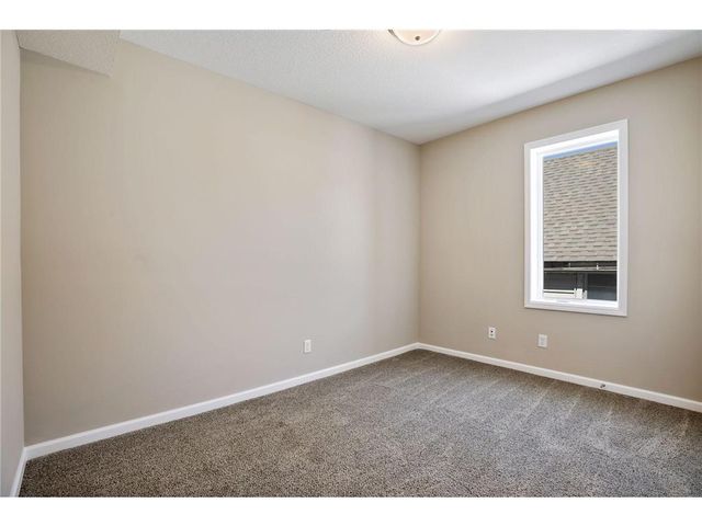 2050 W Broadway Avenue, Minneapolis, MN 55411